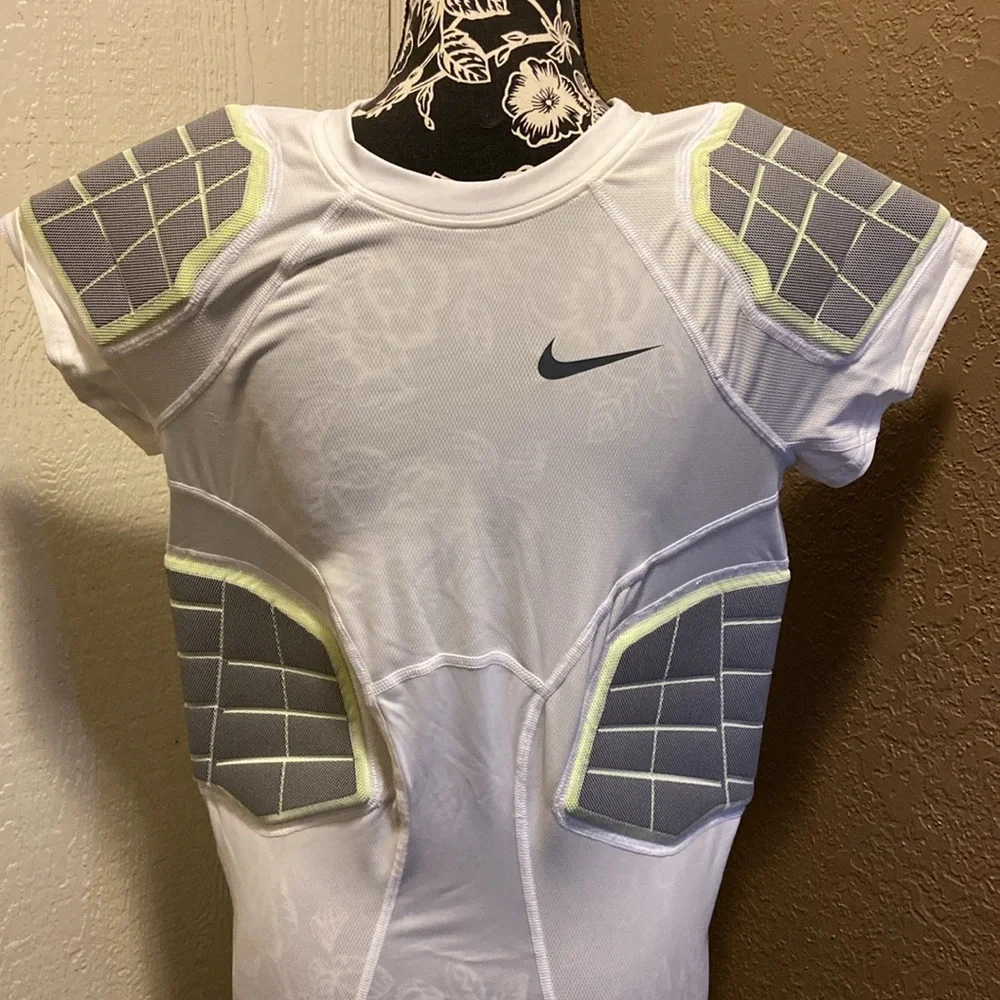 NWT NIKE Pro Combat Hyperstrong Football Base Layer - Picture 6 of 16